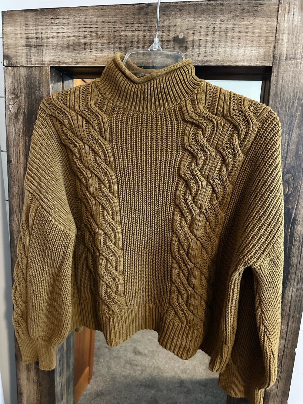 Old Navy Women’s M Petite Olive Green Cable Knit Turtleneck Sweater 100% Cotton